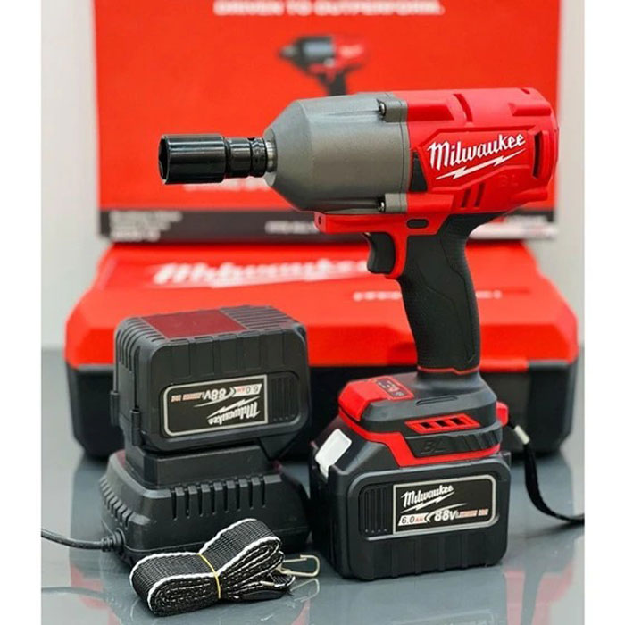 بکس شارژی 1500 نیوتون میلواکی مدل 88v